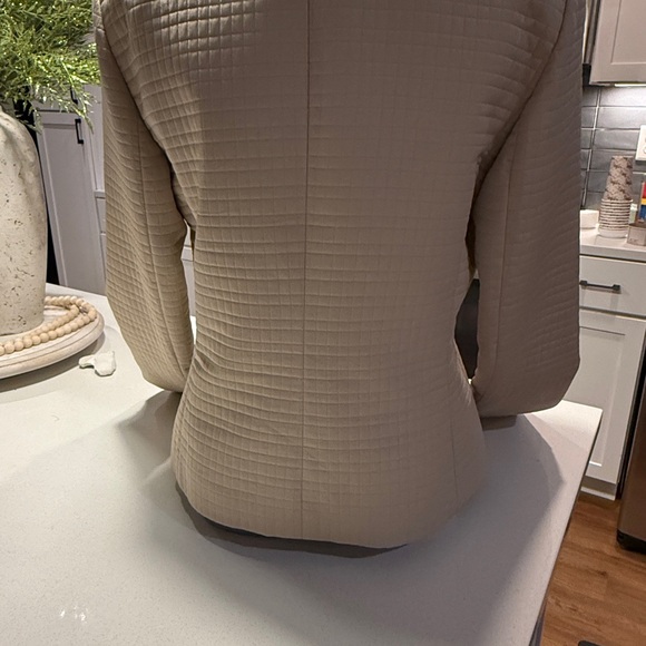 Vintage Casual Corner Beige Quilted Jacket Size 10 - Picture 2 of 5